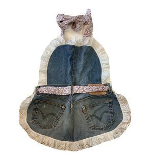 Vintage Levi’s Denim Apron Eyelet Lace Lavender Floral Ties Cooking Crafts Bake